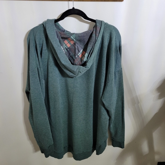 Maurices Plus Size Green Fall Hoodie, Plaid Hood, Buttons Green Sweatshirt, Sz 1 - Picture 3 of 5